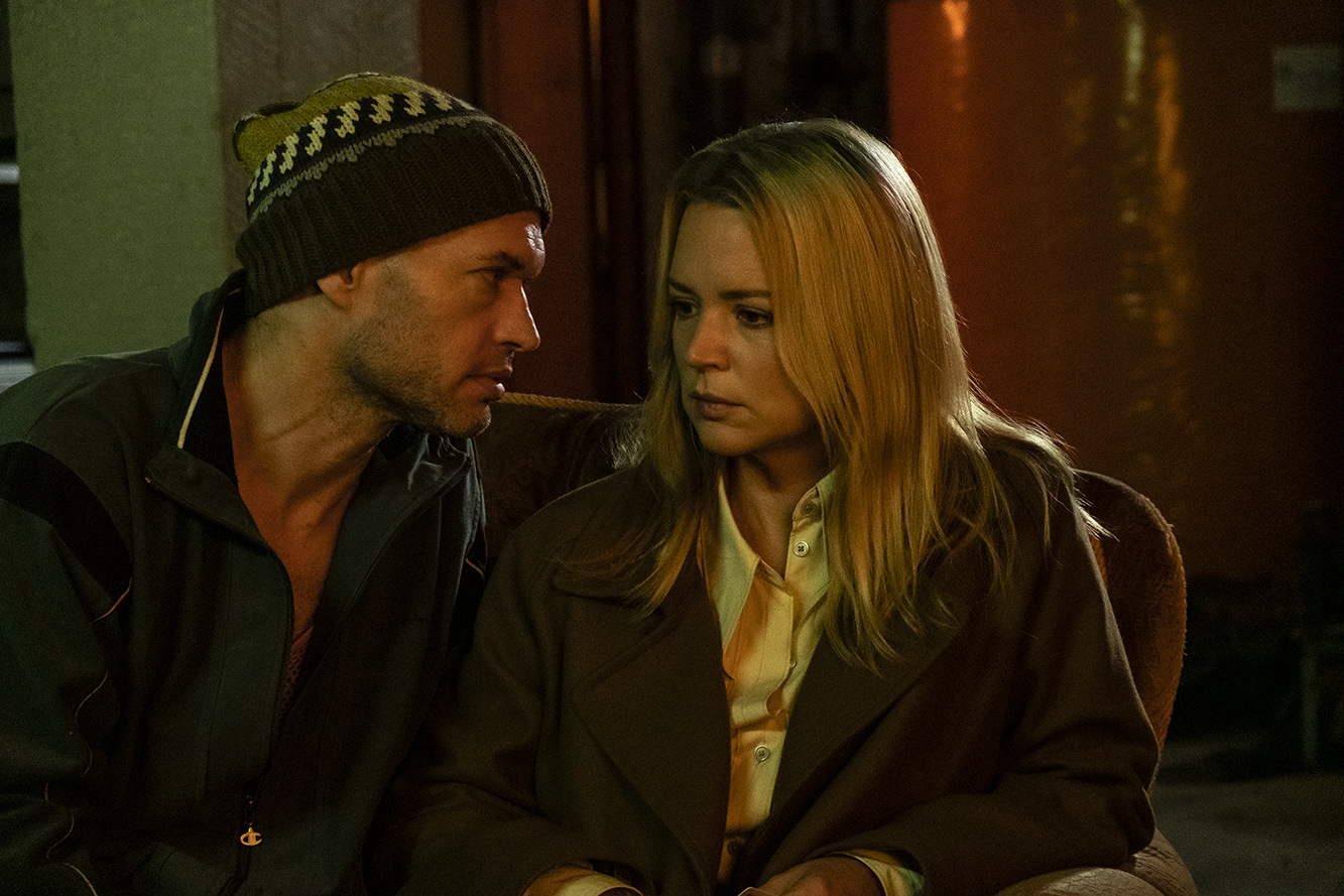 越界分身 Madeleine Collins