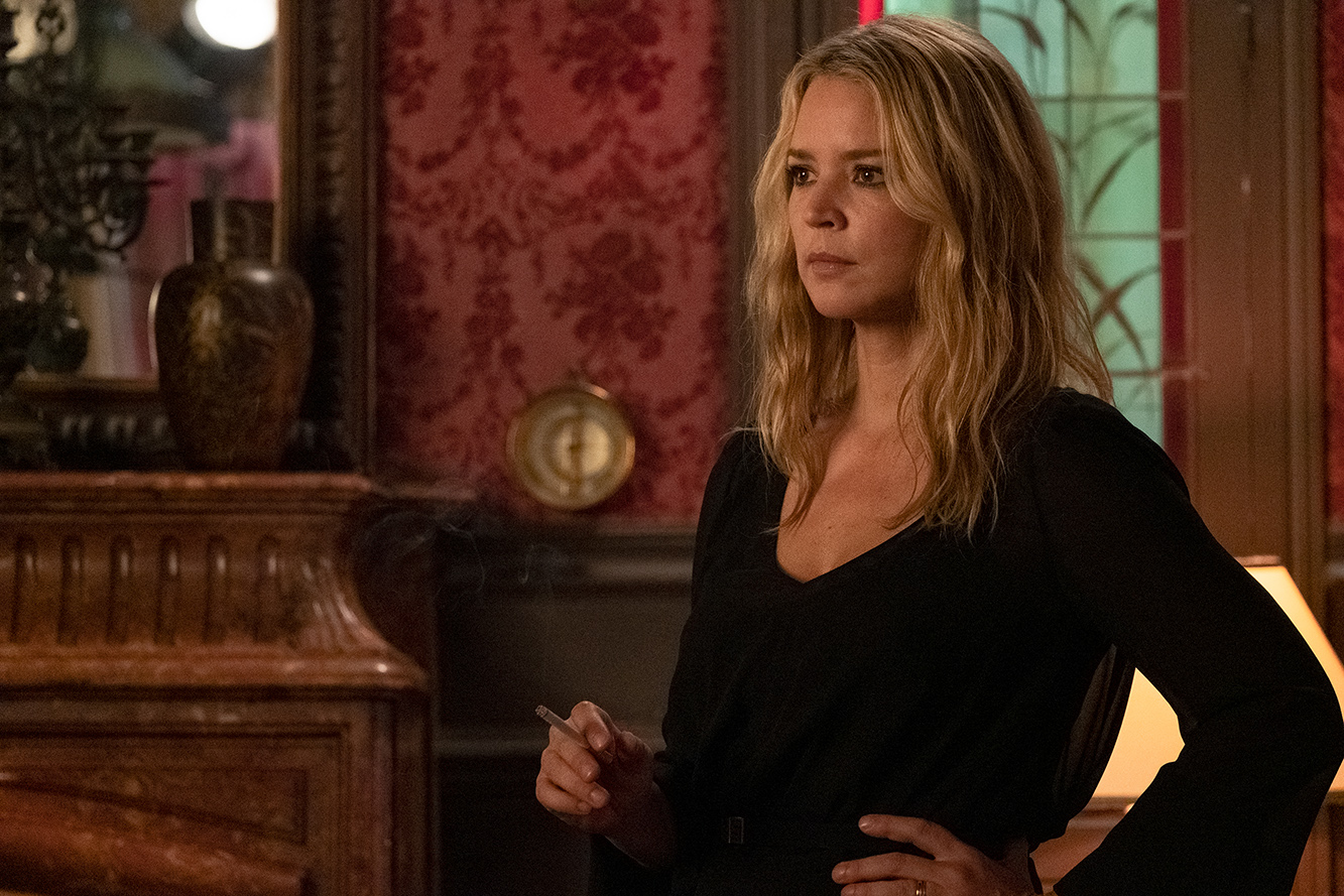 越界分身 Madeleine Collins