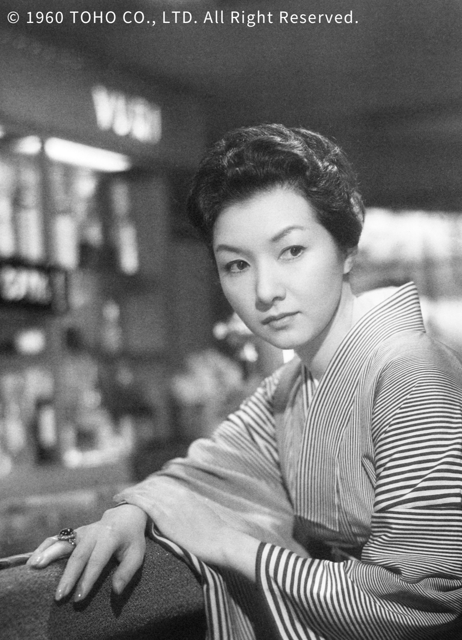 女人踏上樓梯時 When a Woman Ascends the Stairs