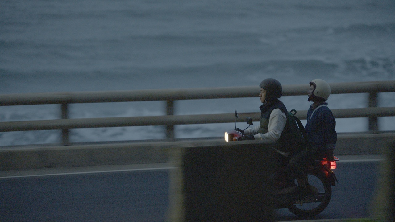 青春短片直直撞