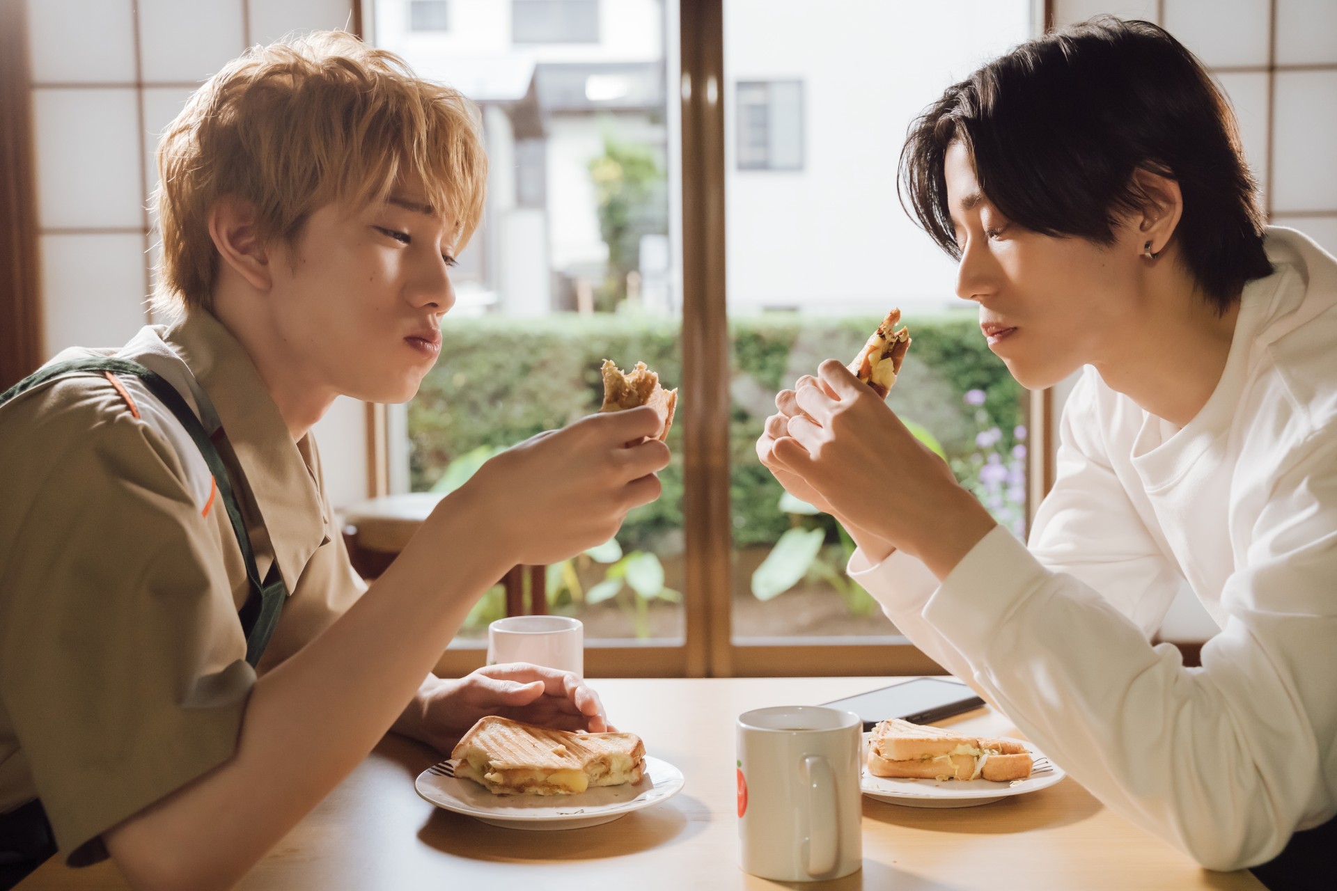 秋想和春一起吃飯 Let's Eat Together, Aki and Haru