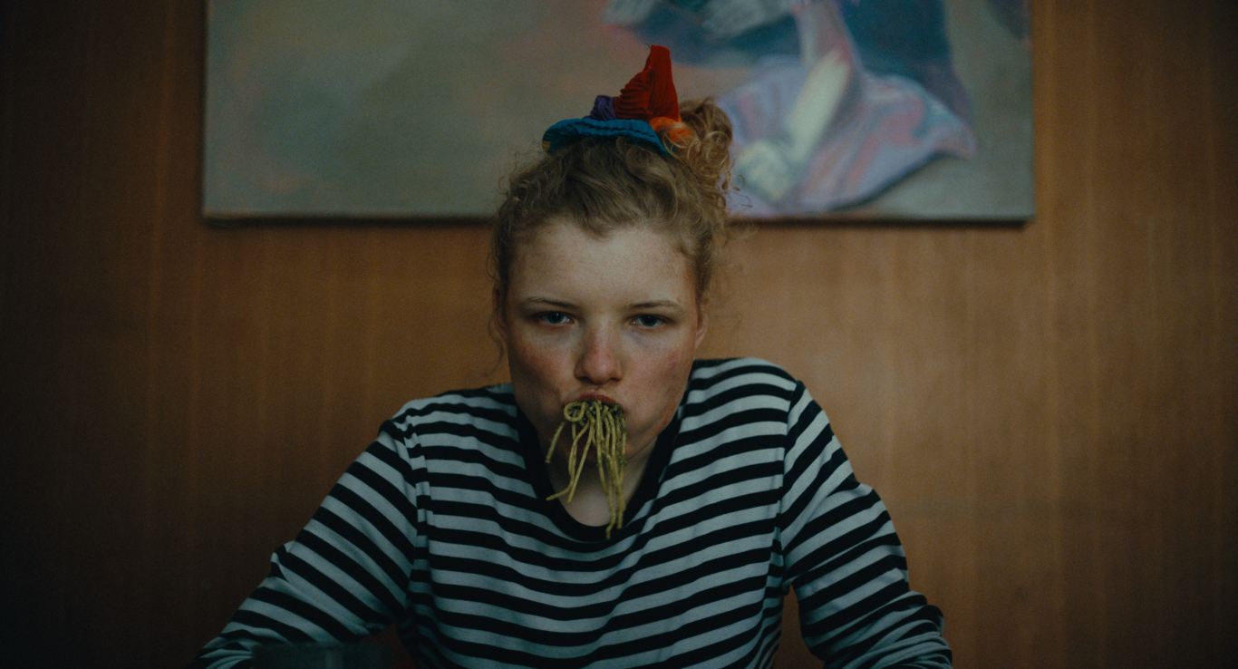 不正常小姐 How to Be Normal and the Oddness of the Other World