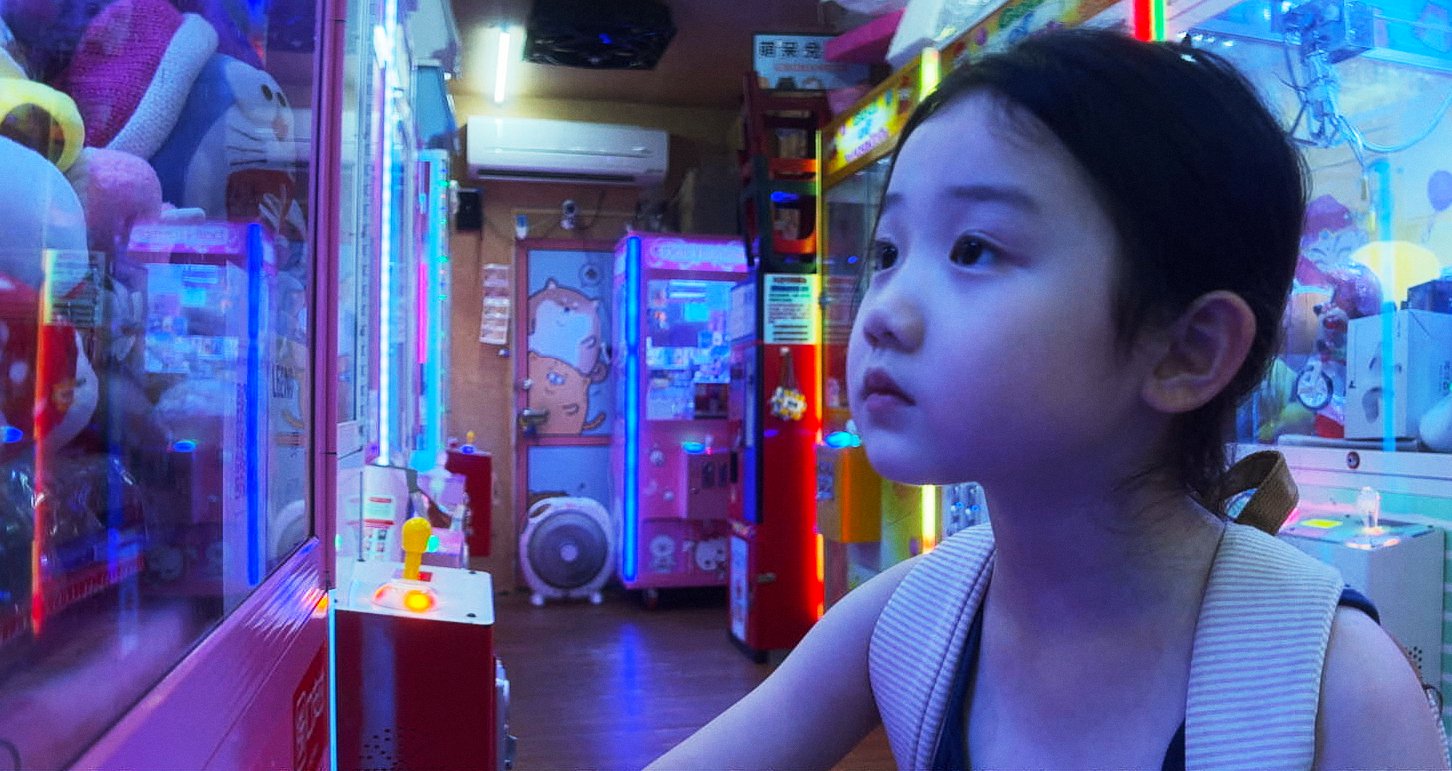 左撇子女孩 Left-Handed Girl