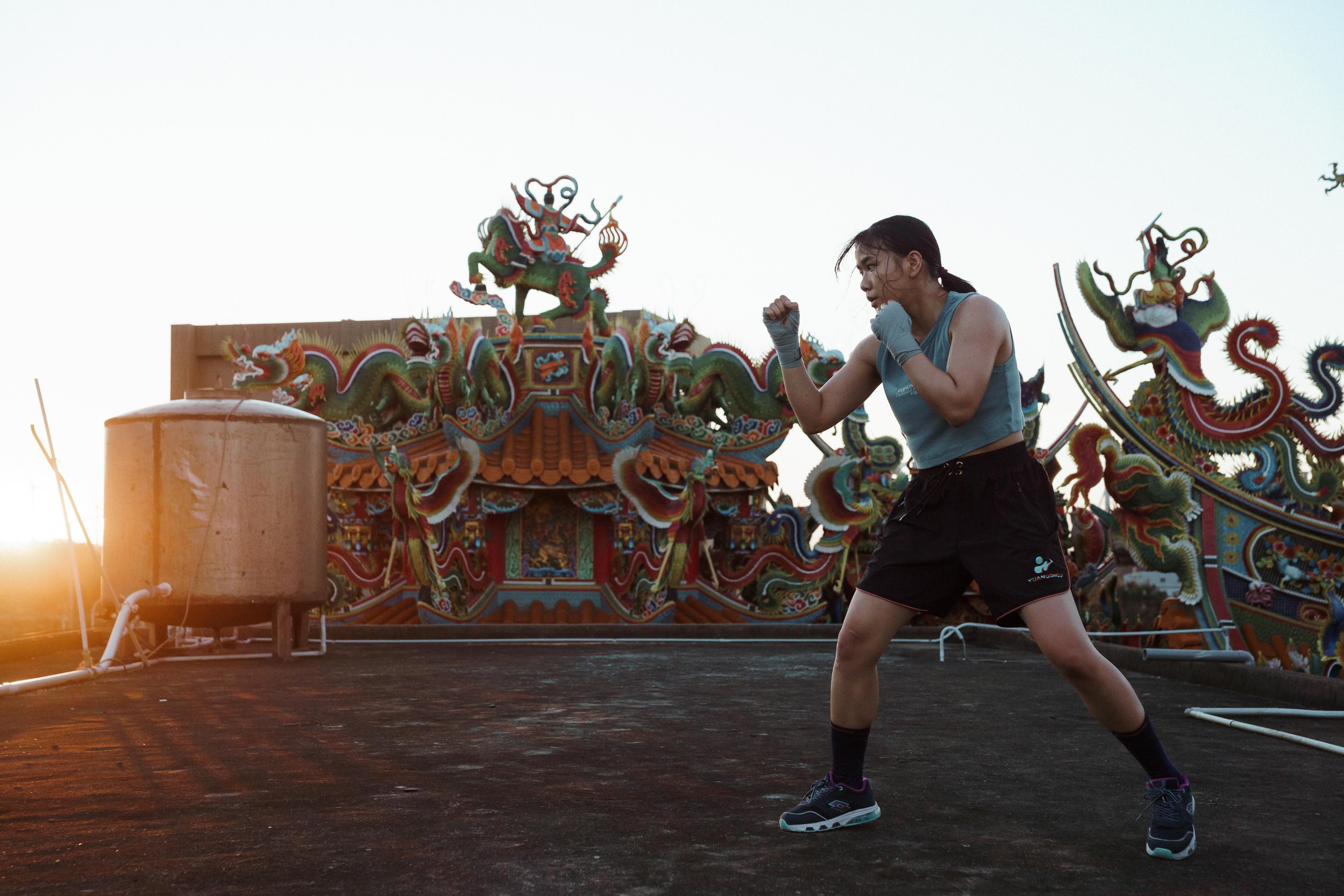 恨女的逆襲  A Dance With Rainbows